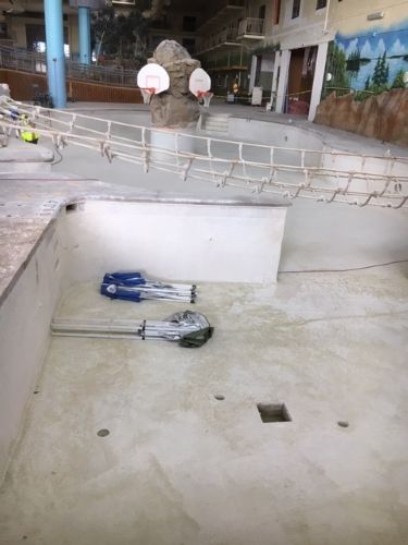 midwest-dry-ice-blasting-inc-great-wolf-water-park-pool-coating-removal3